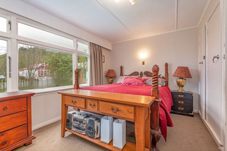 Photo of property in 2 Broadway, Mangaweka, 4797