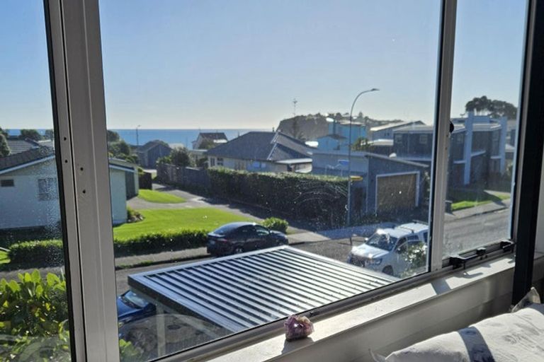Photo of property in 25a-d Tireti Road, Titahi Bay, Porirua, 5022