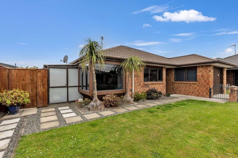 Photo of property in 12a Sussex Street, Levin, 5510