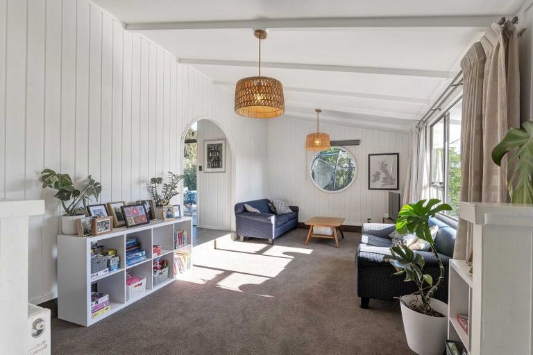 Photo of property in 62d Poplar Grove, Whalers Gate, New Plymouth, 4310