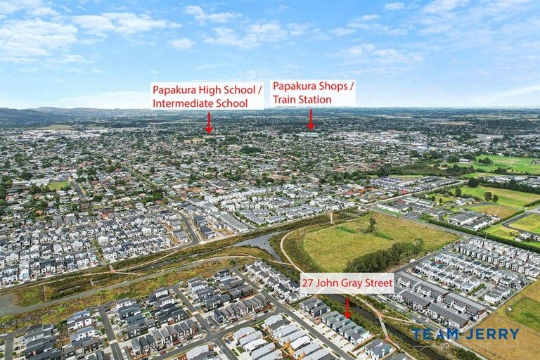 Photo of property in 27 John Gray Street, Papakura, 2110