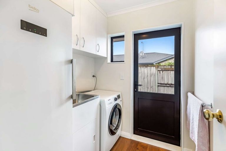 Photo of property in 49 Peppertree Glade, Kelvin Grove, Palmerston North, 4414