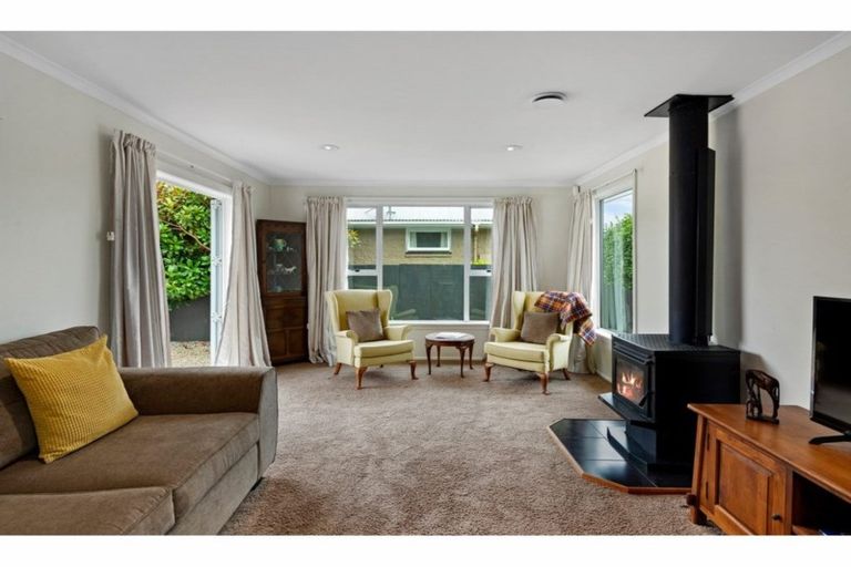 Photo of property in 8 Rollesby Street, Hoon Hay, Christchurch, 8025