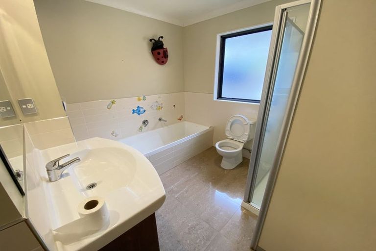 Photo of property in 7 Hornsey Avenue, Henderson, Auckland, 0612