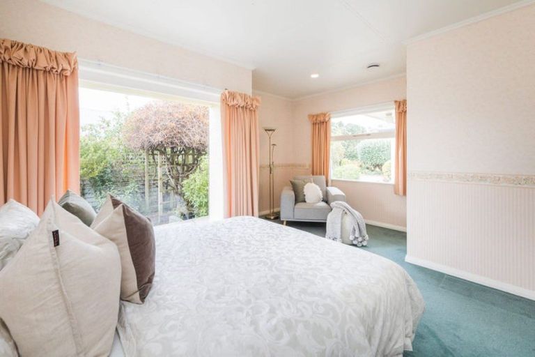 Photo of property in 22 Sheffield Street, Awapuni, Palmerston North, 4412