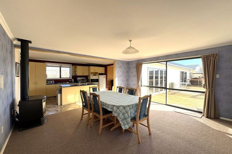 Photo of property in 24 Lanark Street, Balclutha, 9230