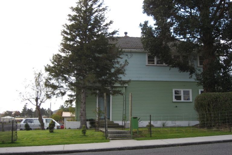 Photo of property in 1 Market Street, Kaitangata, 9210