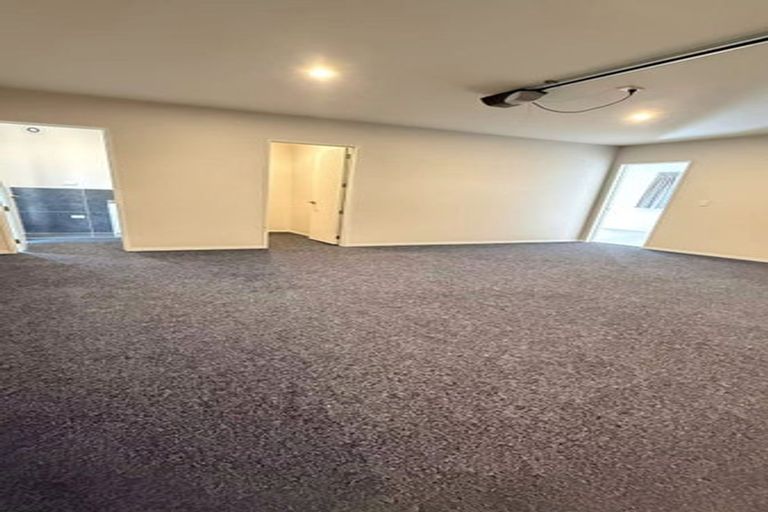 Photo of property in 47c Bruce Mclaren Road, Henderson, Auckland, 0612