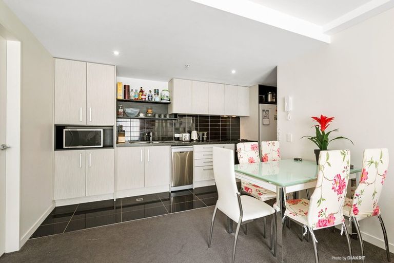 Photo of property in Nouvo Apartments, 21u2c Rugby Street, Mount Cook, Wellington, 6021