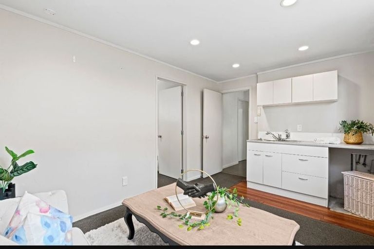 Photo of property in 31a Hythe Terrace, Mairangi Bay, Auckland, 0630