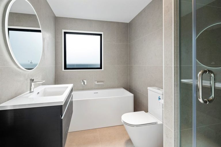 Photo of property in 6 Babos Avenue, Kumeu, 0810