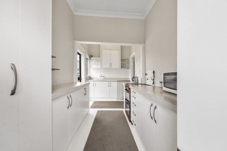 Photo of property in 43 Melbourne Street, South Dunedin, Dunedin, 9012
