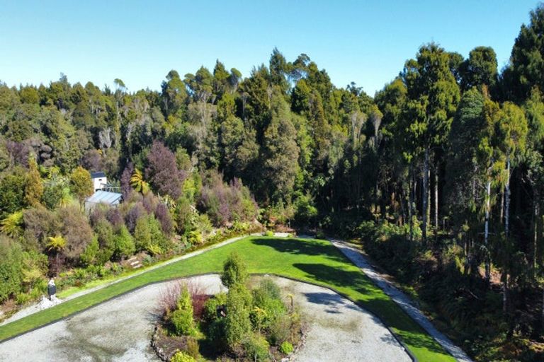 Photo of property in 8 Hurren Place West, Kumara Junction, Hokitika, 7882