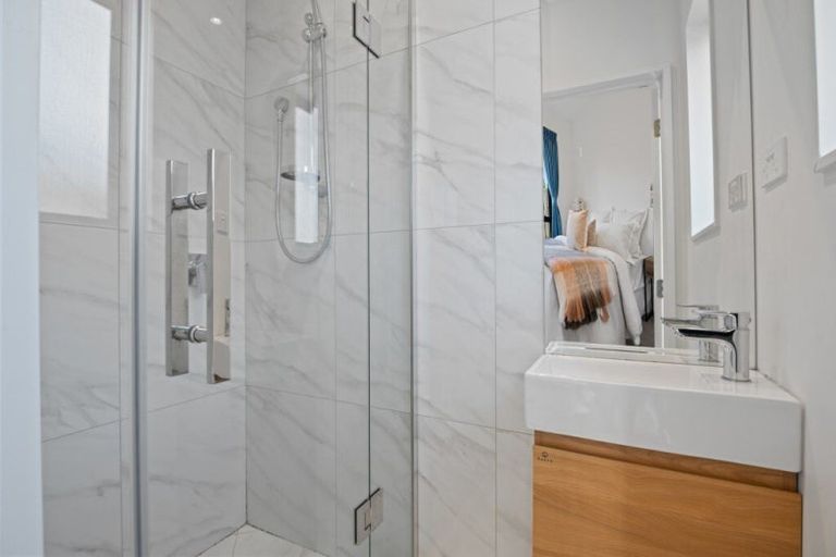 Photo of property in 10 Aumarire Lane, Favona, Auckland, 2024
