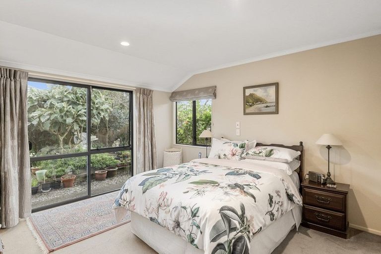 Photo of property in 162 Guildford Drive, Paraparaumu Beach, Paraparaumu, 5032