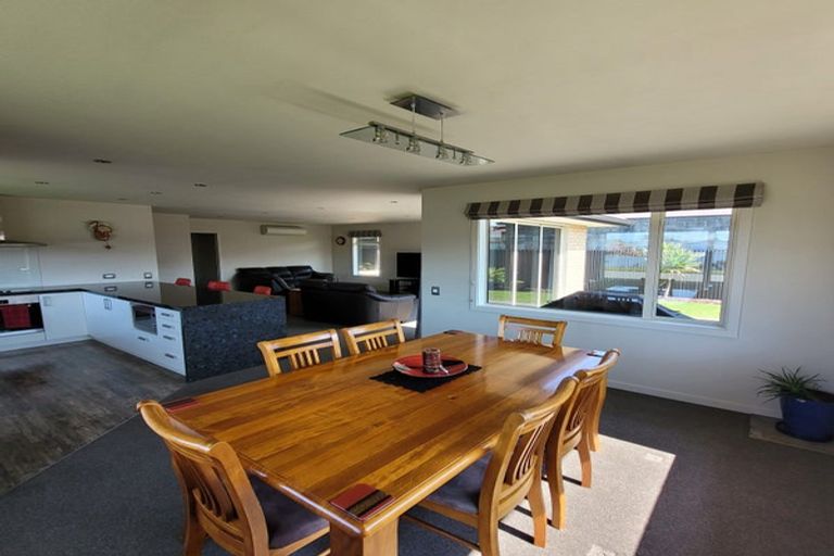 Photo of property in 75 Hayhurst Street North, Temuka, 7920