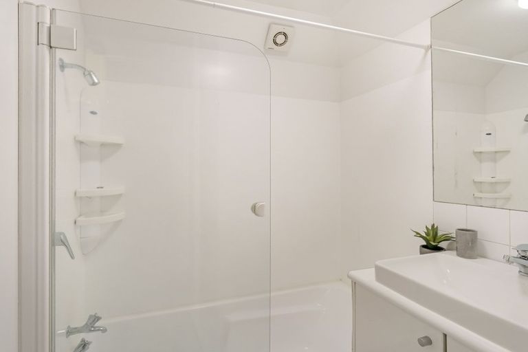 Photo of property in 18/15 Peterborough Street, Christchurch Central, Christchurch, 8013