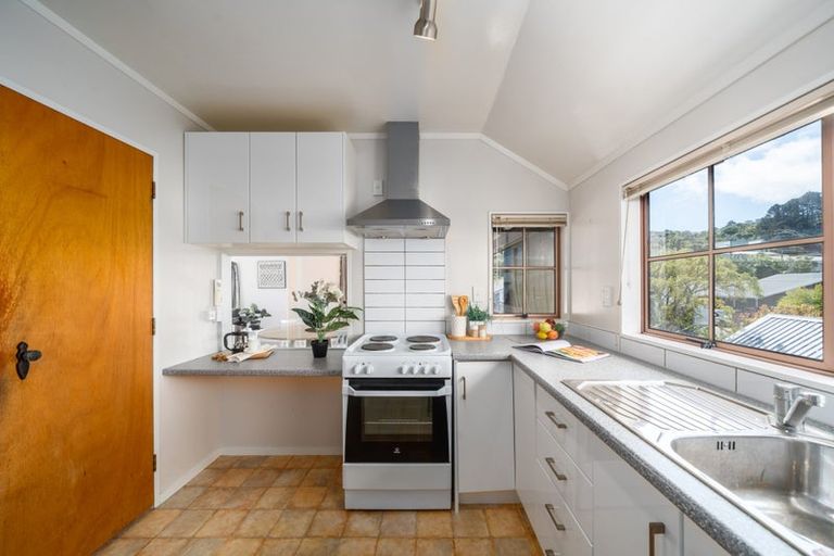 Photo of property in 4b Earp Street, Johnsonville, Wellington, 6037