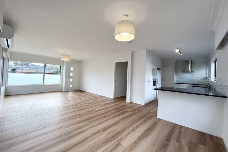 Photo of property in 1/17 Thornton Road, Milford, Auckland, 0620