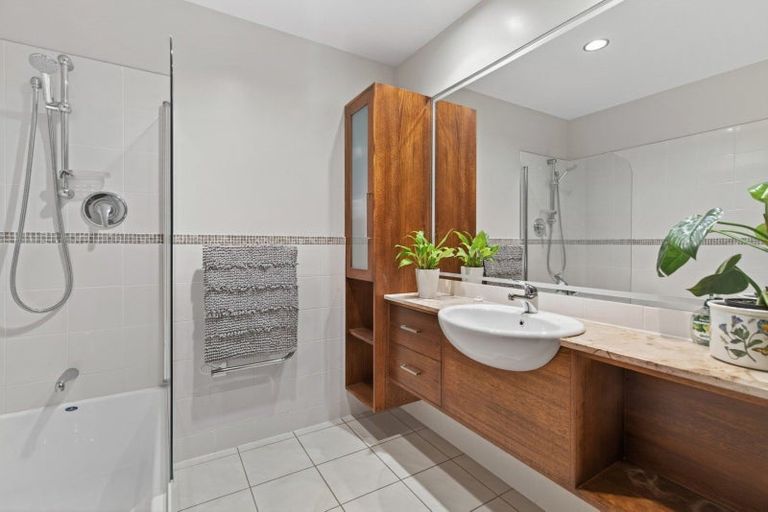 Photo of property in 4/29 Third Avenue, Tauranga, 3110