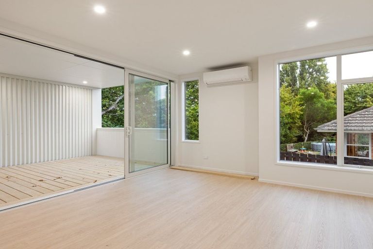 Photo of property in 2/2 Woodstock Road, Fairfield, Hamilton, 3214
