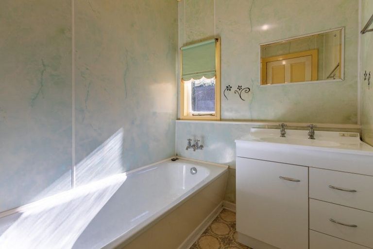 Photo of property in 22 Bridge Street, Eketahuna, 4900