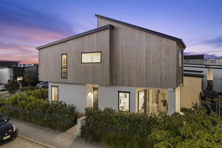 Photo of property in 36 Onekiritea Road, Hobsonville, Auckland, 0616