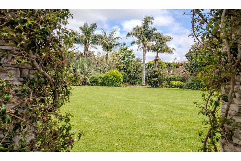 Photo of property in 11 Cochrane Drive, Kerikeri, 0230