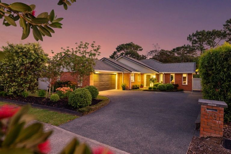 Photo of property in 70 Pohutukawa Parade, Riverhead, 0820