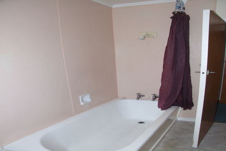 Photo of property in 2b Mcmillan Avenue, Te Kamo, Whangarei, 0112