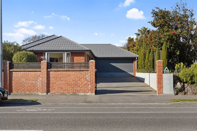 Photo of property in 106 Saint Martins Road, Saint Martins, Christchurch, 8022