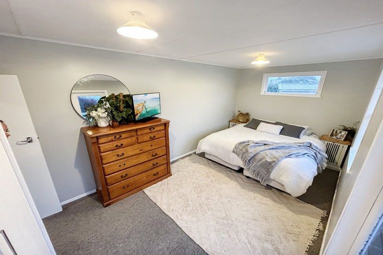 Photo of property in 16 Kenmore Place, Tokoroa, 3420