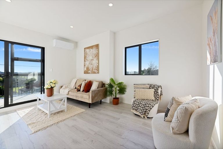 Photo of property in 3/50 Newington Road, Henderson, Auckland, 0612