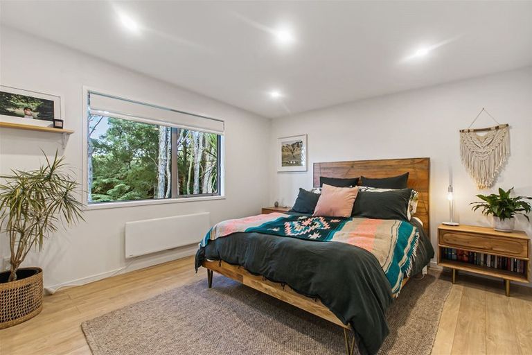 Photo of property in 196a Old Titirangi Road, Titirangi, Auckland, 0604