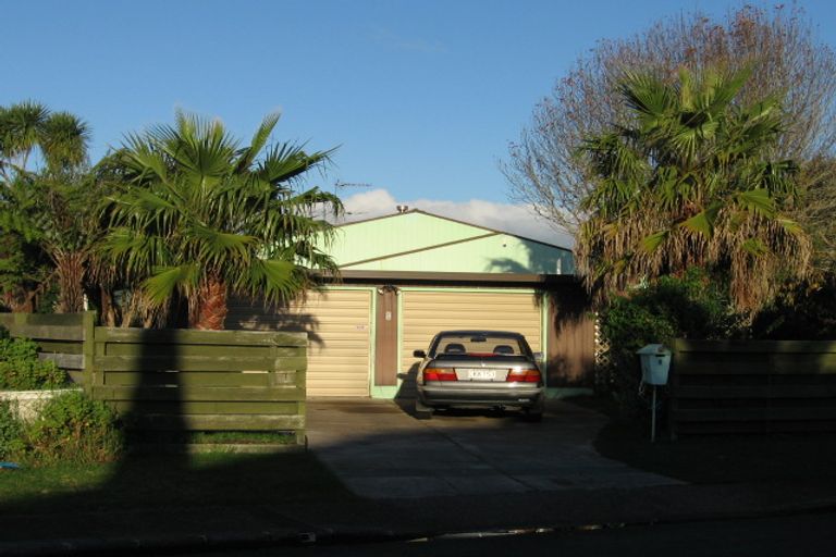 Photo of property in 9 Lillian Place, Orewa, 0931