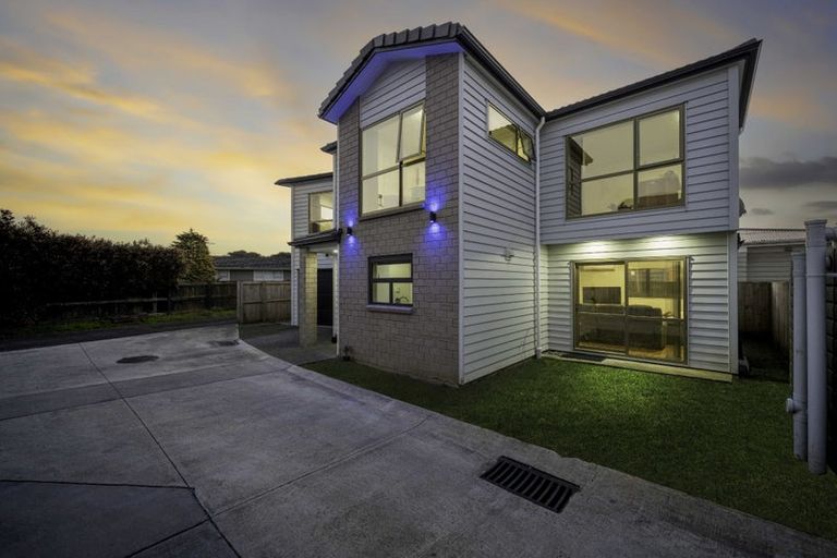 Photo of property in 102a Fitzroy Street, Papatoetoe, Auckland, 2104