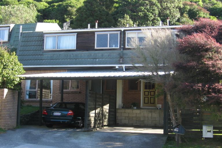 Photo of property in 95a Churton Drive, Churton Park, Wellington, 6037