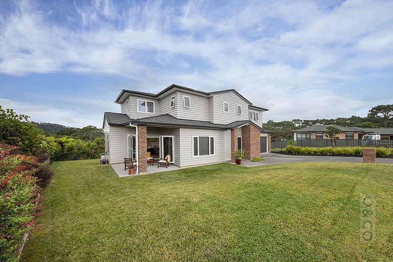 Photo of property in 80 Pohutukawa Parade, Riverhead, 0820