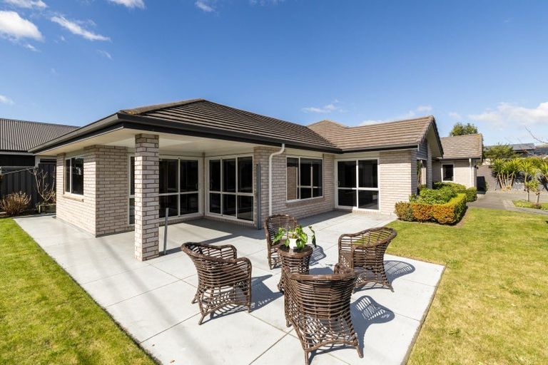 Photo of property in 1 Whakatomo Place, Havelock North, 4130