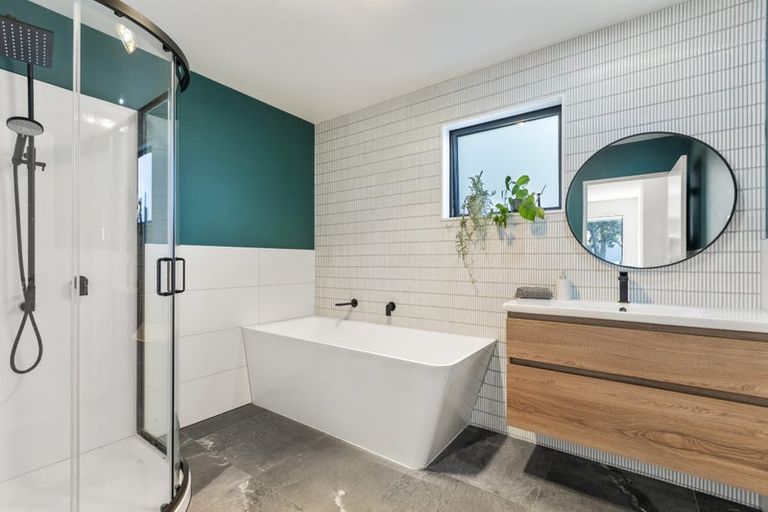 Photo of property in 59b Mcintyre Road, Mangere Bridge, Auckland, 2022