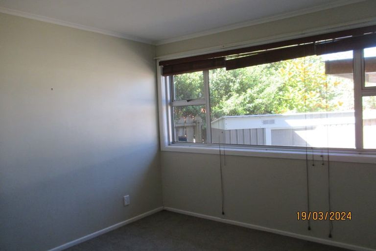 Photo of property in 77 Mcleod Road, Te Atatu South, Auckland, 0610