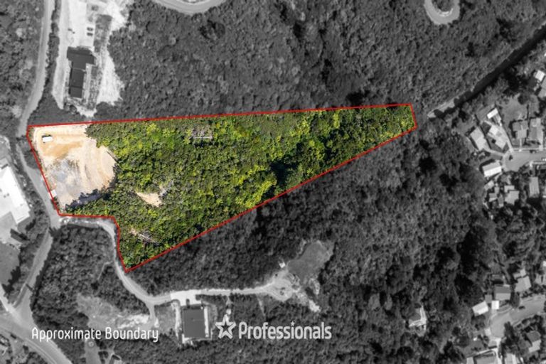 Photo of property in 8 Stroma Way, Timberlea, Upper Hutt, 5018