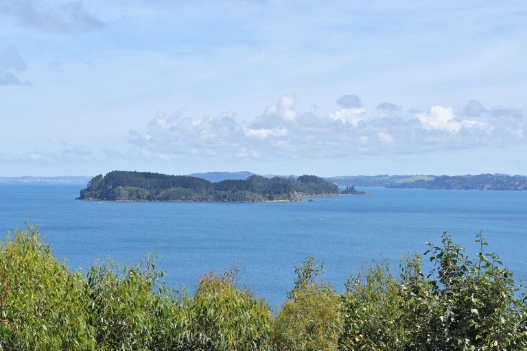 Photo of property in 11 Elizabeth Point Road, Kawau Island, 0920