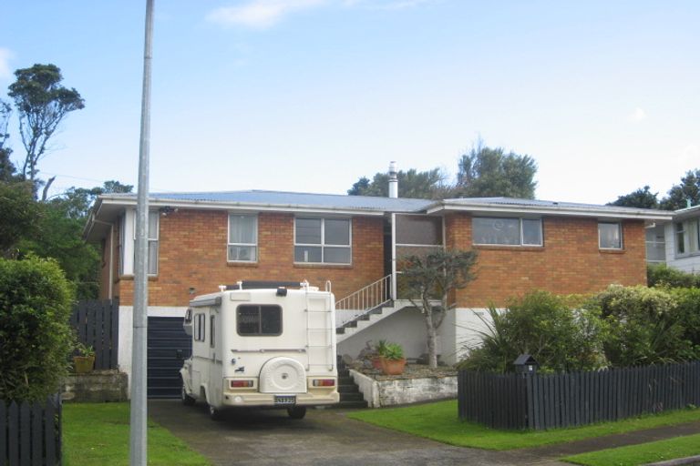 Photo of property in 7 Pomare Place, Spotswood, New Plymouth, 4310