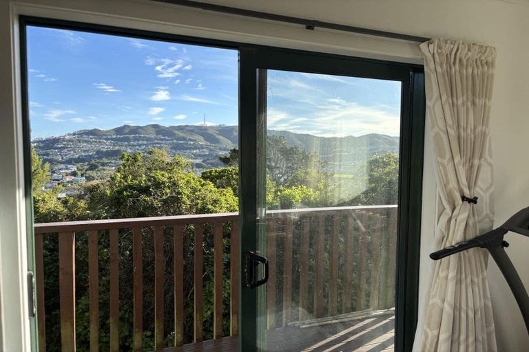 Photo of property in 3 Anzia Way, Johnsonville, Wellington, 6037