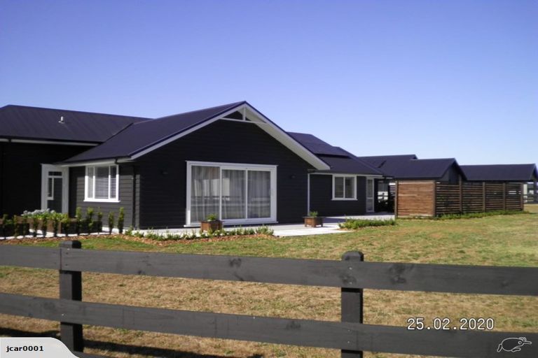 Photo of property in 51 Mike Smith Drive, Cambridge, 3434