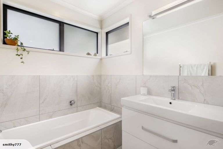 Photo of property in 6 Selliera Place, Papamoa Beach, Papamoa, 3118
