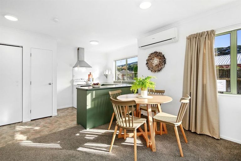 Photo of property in 13 Rawson Street, Tawa, Wellington, 5028
