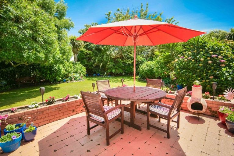 Photo of property in 11 Stafford Street, Westport, 7825