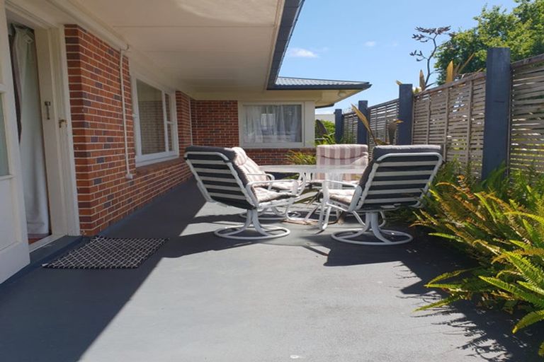 Photo of property in 3 View Road, Waiuku, 2123